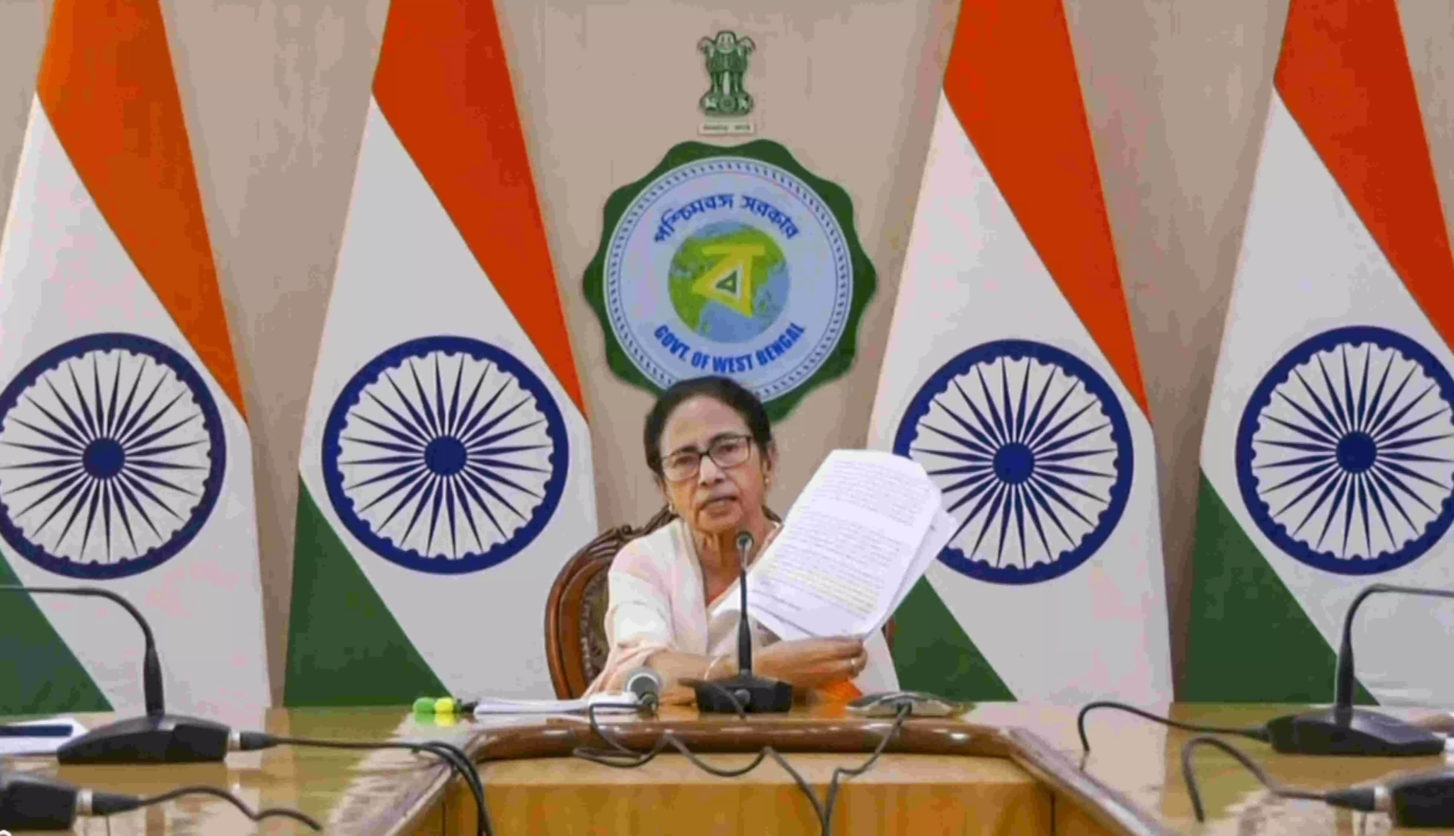 ED tried to seize TMC’s internal data during raid at I-PAC chief’s house, alleges Mamata ED tried to seize TMC’s internal data during raid at I-PAC chief’s house, alleges Mamata
