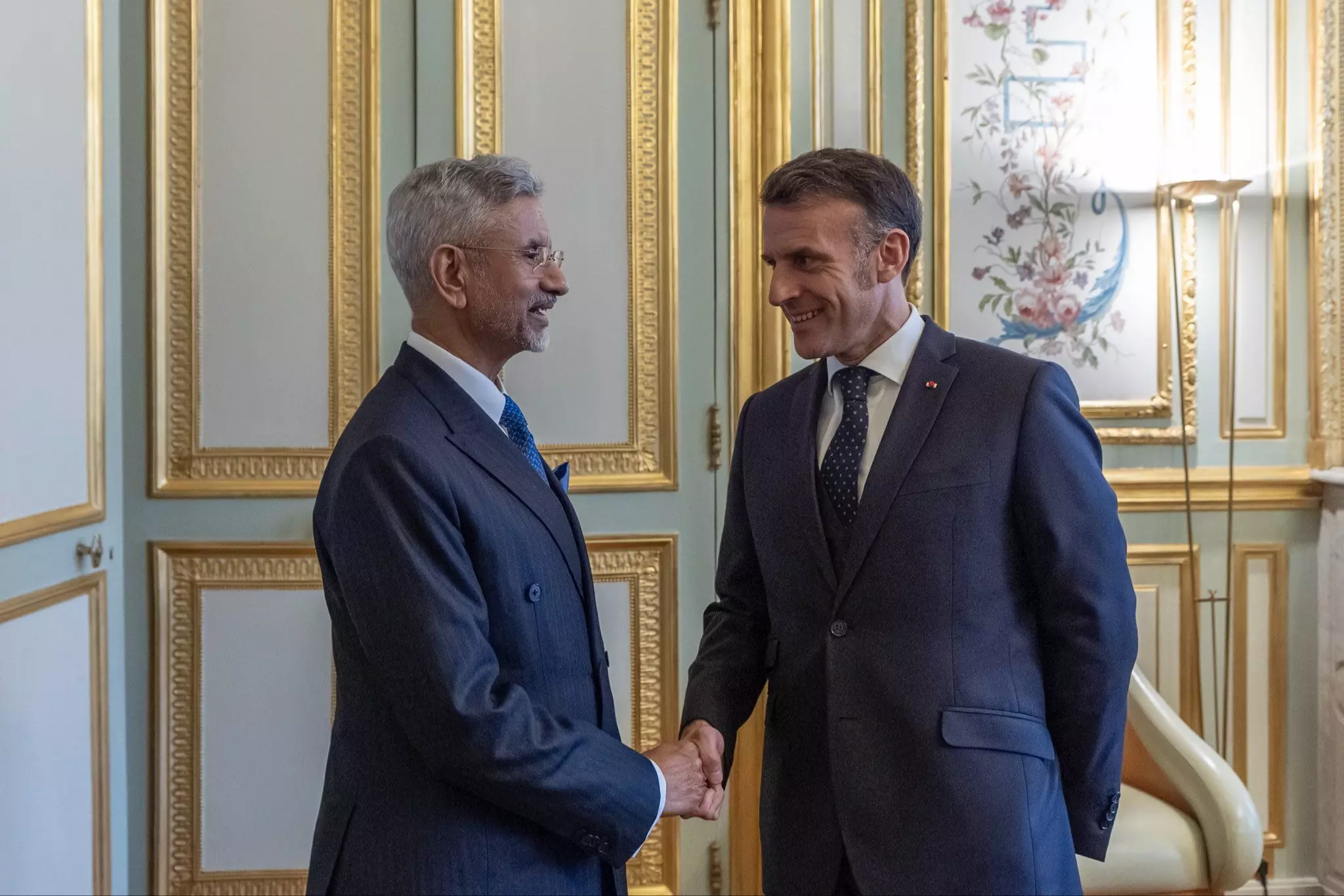 Jaishanakar meets French President Macron, appreciates positive sentiments for strategic partnership Jaishanakar meets French President Macron, appreciates positive sentiments for strategic partnership