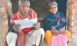 S Dinajpur: ‘Tribal couple forced to sell land to pay electricity bill’ S Dinajpur: ‘Tribal couple forced to sell land to pay electricity bill’