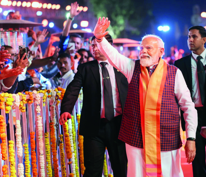 Huge gathering during PM Modi’s Road Show at Somnath Swabhiman Parv
