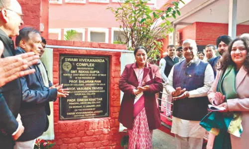 CM Gupta opens Swami Vivekananda auditorium CM Gupta opens Swami Vivekananda auditorium