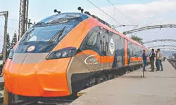 ‘Vande Bharat Sleeper to have no RAC, minimum fare for 400 km’