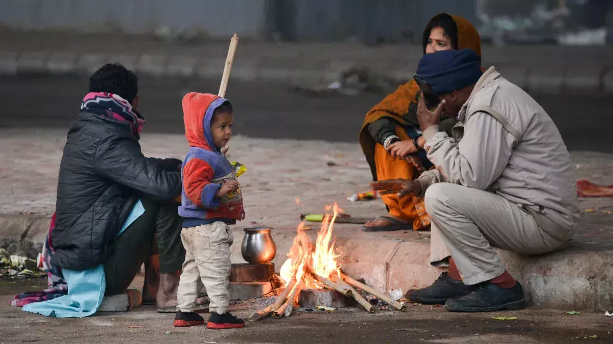 At 2.9 degrees Celsius, Delhi records its coldest morning this season