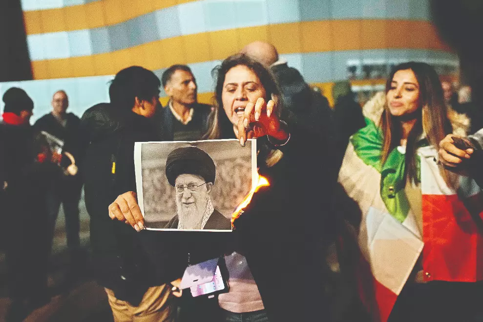 Iran’s protests feel smothered after crackdown, internet outage Iran’s protests feel smothered after crackdown, internet outage