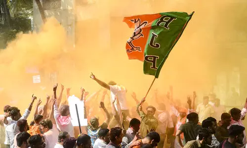 Civic Polls | BJP triumphs over Thackerays in Mumbai, trumps Pawars in Pune
