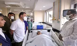 Rahul meets patients, families of Indore water contamination victims