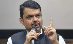 CM Fadnavis leaves for Davos to participate in World Economic Forum
