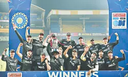 Kohli ton not enough as NZ clinch series with Indore win