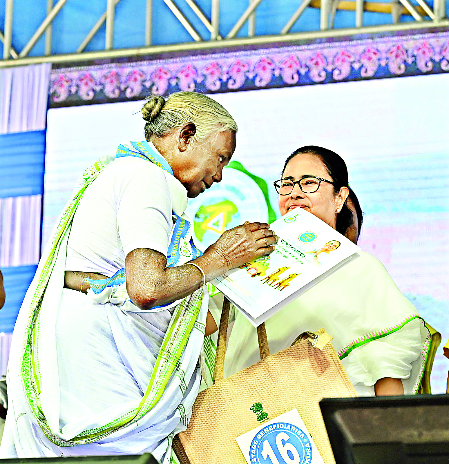 ‘Mamata’s welfare, grassroots edge may outweigh BJP in 2026 polls’ ‘Mamata’s welfare, grassroots edge may outweigh BJP in 2026 polls’