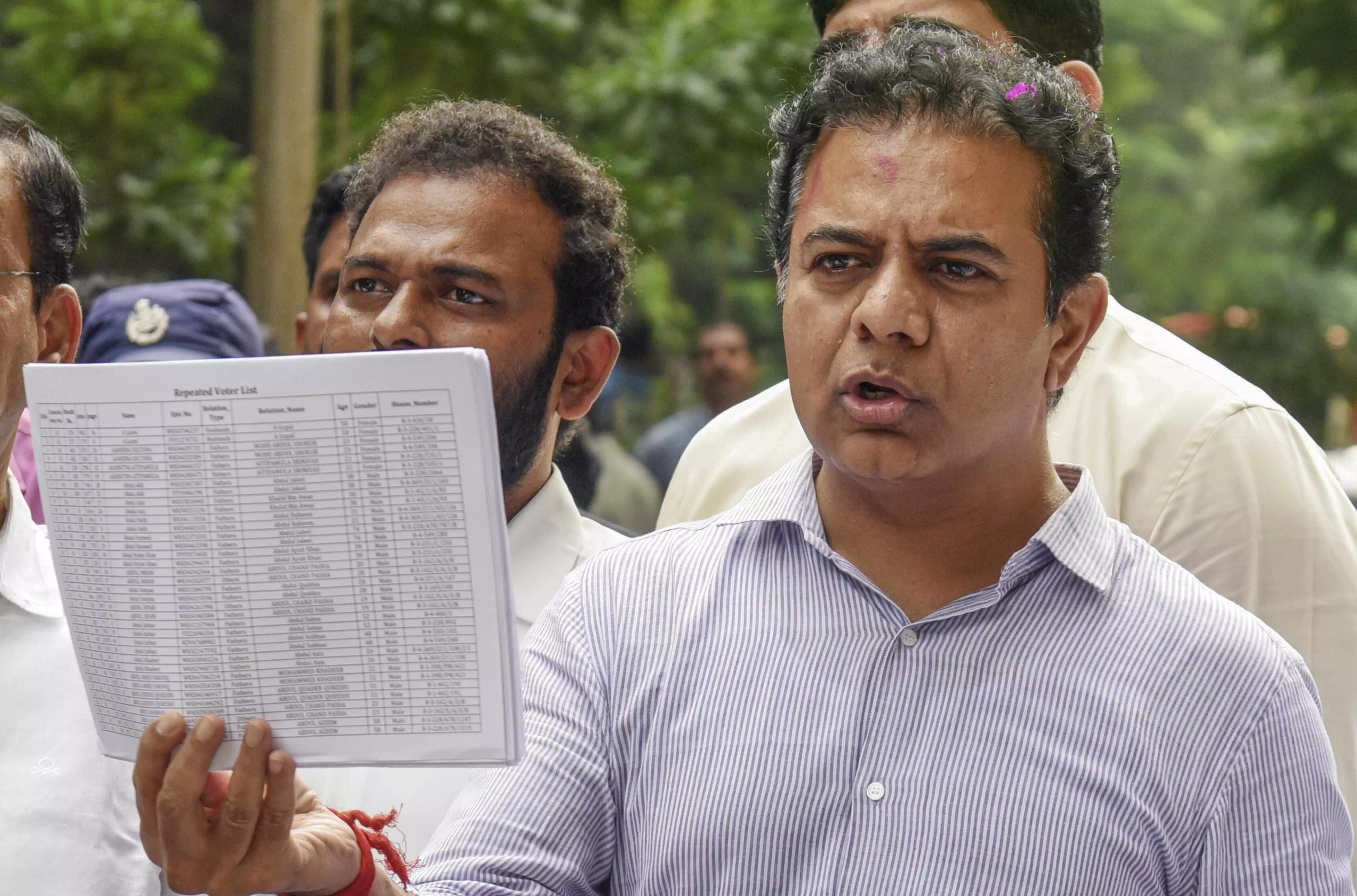 BRS leader Rama Rao appears before Telangana Police SIT in phone tapping case BRS leader Rama Rao appears before Telangana Police SIT in phone tapping case