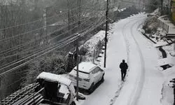 Fresh snowfall in Jammu’s higher reaches; rains bring relief from long dry spell in plains Fresh snowfall in Jammu’s higher reaches; rains bring relief from long dry spell in plains