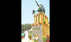 Mamata urges Centre   to declassify Netaji files