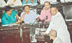 Mayor orders KMC to   recover pending tax dues