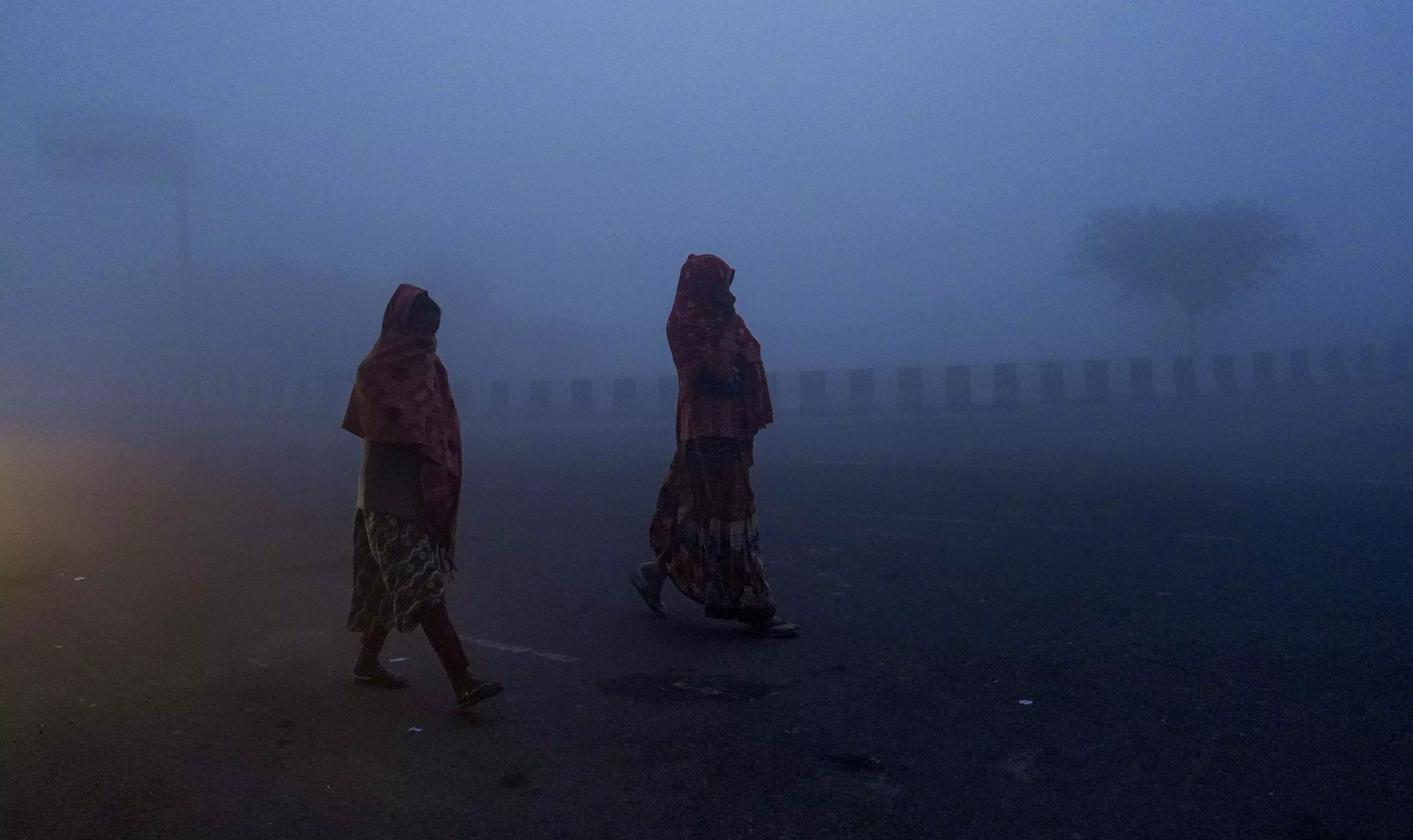 Night temperatures drop sharply after spell of rain in Delhi, air quality sees slight improvement