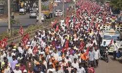 Farmers, tribals march to Mumbai to press for demands; govt invites delegation for talks