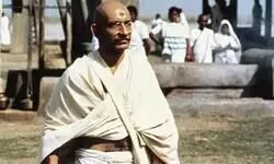 When Cinema Pauses, Gandhi Enters When Cinema Pauses, Gandhi Enters