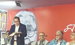 Alapan Bandyopadhyay maps ‘Bengali mind’ in new book