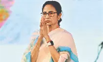 Mamata pays tribute to Mahatma Gandhi, recalls his ideals of unity Mamata pays tribute to Mahatma Gandhi, recalls his ideals of unity