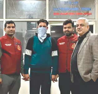 Man impersonating IB and IPS officer caught by Crime Branch Man impersonating IB and IPS officer caught by Crime Branch