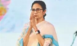 Mamata pays tribute to Mahatma Gandhi, recalls his ideals of unity Mamata pays tribute to Mahatma Gandhi, recalls his ideals of unity
