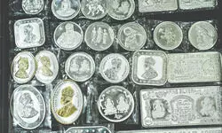 Silver & gold prices see free fall from peak levels in futures trade Silver & gold prices see free fall from peak levels in futures trade