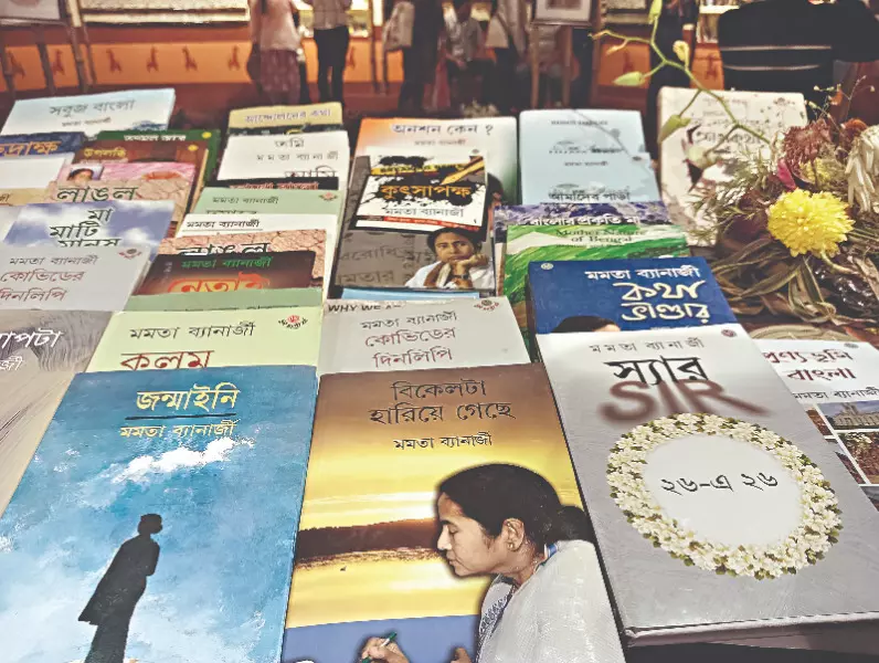 Amid roll revision, CM’s book on SIR is a favourite at book fair Amid roll revision, CM’s book on SIR is a favourite at book fair