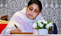 Sunetra Pawar’s oath decision made without Sharad Pawar’s knowledge: NCP (SP) leader