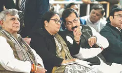 New govt, same purse for Delhi