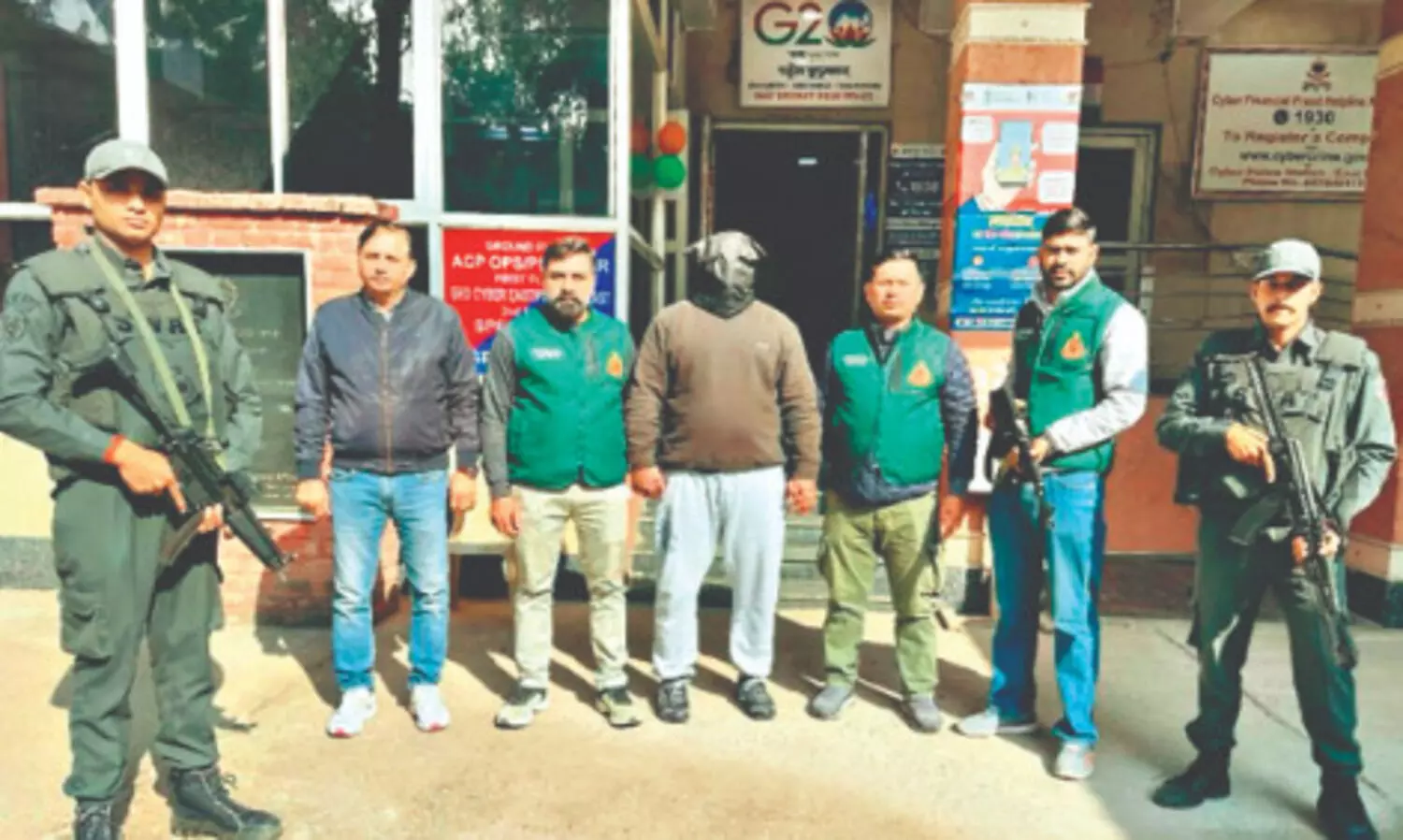 Jailed gangster plots killing of key witness   in past case; Cops foil conspiracy, arrest 4