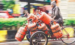 Free LPG cylinders for eligible ration card holders on Holi, Diwali, says CM