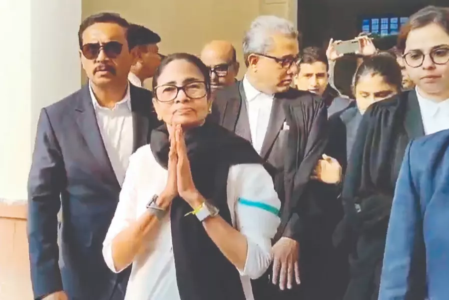 ‘Justice is crying behind closed doors’: Mamata urges SC to save democracy