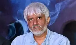 SC grants bail to film maker Vikram Bhatt, wife in cheating case