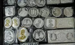 Silver declines 5 pc to Rs 2.55 lakh/kg, gold drop to Rs 1.58 lakh/10g