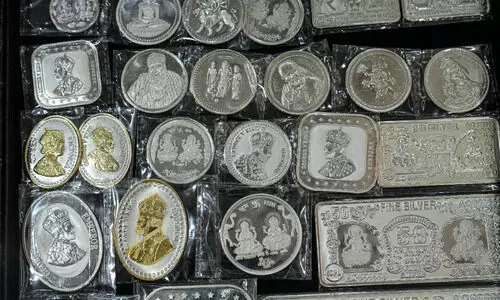 Silver declines 5 pc to Rs 2.55 lakh/kg, gold drop to Rs 1.58 lakh/10g
