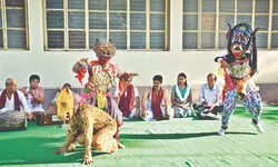 Modern notes strike chord in Kushmandi’s folk music Modern notes strike chord in Kushmandi’s folk music