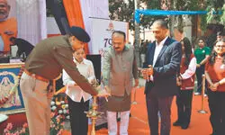 Cops launch ‘Drug-Free Campus’ drive Cops launch ‘Drug-Free Campus’ drive