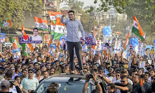 EC officials flouting SC directives, issuing instructions on WhatsApp, alleges TMCs Abhishek