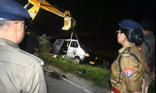 Four killed, seven injured as speeding bus crashes into van in MPs Bhind