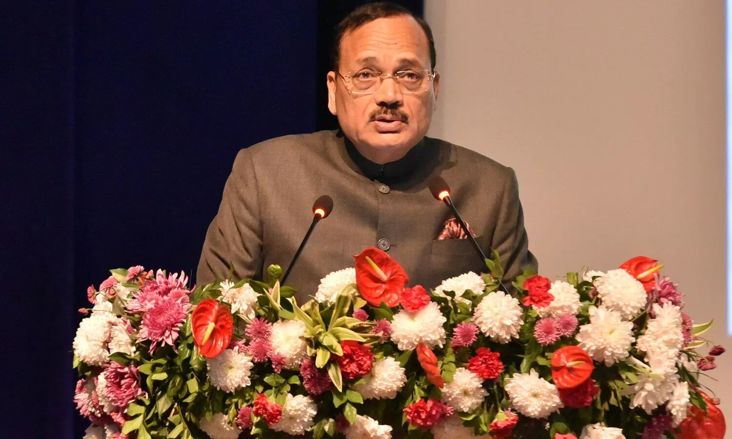 ‘Build careers based on collaboration, patience and professional integrity’