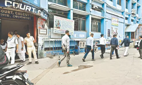 Judges’ security beefed up after hoax bomb threats at 6 courts Judges’ security beefed up after hoax bomb threats at 6 courts