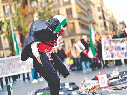 Iranians worry over US military buildup Iranians worry over US military buildup