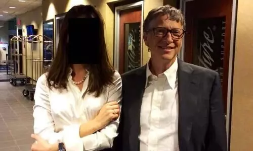 Bill Gates apologises to Foundation staff over Epstein ties