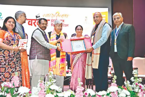 CM Gupta backs organ donation at Vardaan Film Fest CM Gupta backs organ donation at Vardaan Film Fest