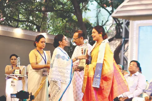 Iman Chakraborty quits social media after netizens target late mother Iman Chakraborty quits social media after netizens target late mother