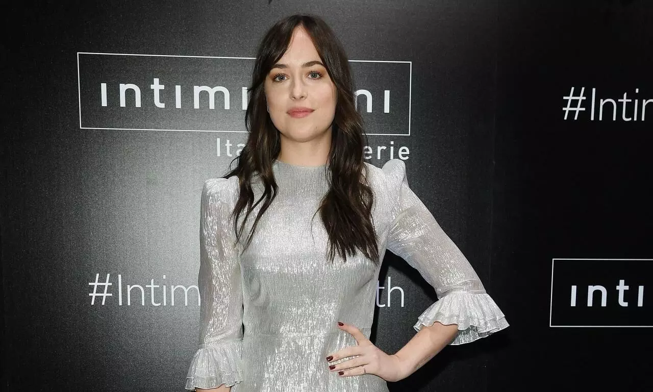Dakota Johnson, Saoirse Ronan & others join ‘Three Incestuous Sisters’ Dakota Johnson, Saoirse Ronan & others join ‘Three Incestuous Sisters’