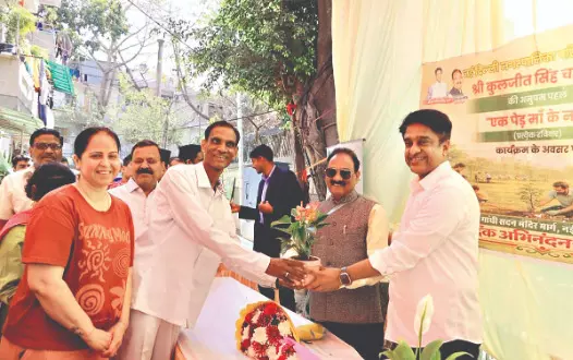 Chahal leads Mandir Marg plantation drive Chahal leads Mandir Marg plantation drive