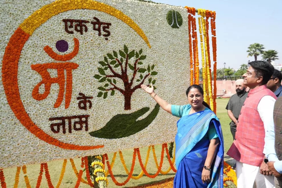 “Capital Fragrant with Flowers”: CM Rekha Gupta Inaugurates Flower Festival 2026 “Capital Fragrant with Flowers”: CM Rekha Gupta Inaugurates Flower Festival 2026