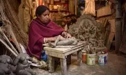 Kounteya Sinha’s pathbreaking repertoire celebrating women at work opens in Kolkata