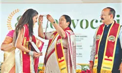 ‘Daughters are architects of tomorrow’: CM Gupta at IGDTUW’s 8th convocation