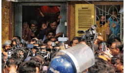 TMC, BJP workers clash in Kolkata ahead of PM rally; stones thrown at minister Shashi Panjas house